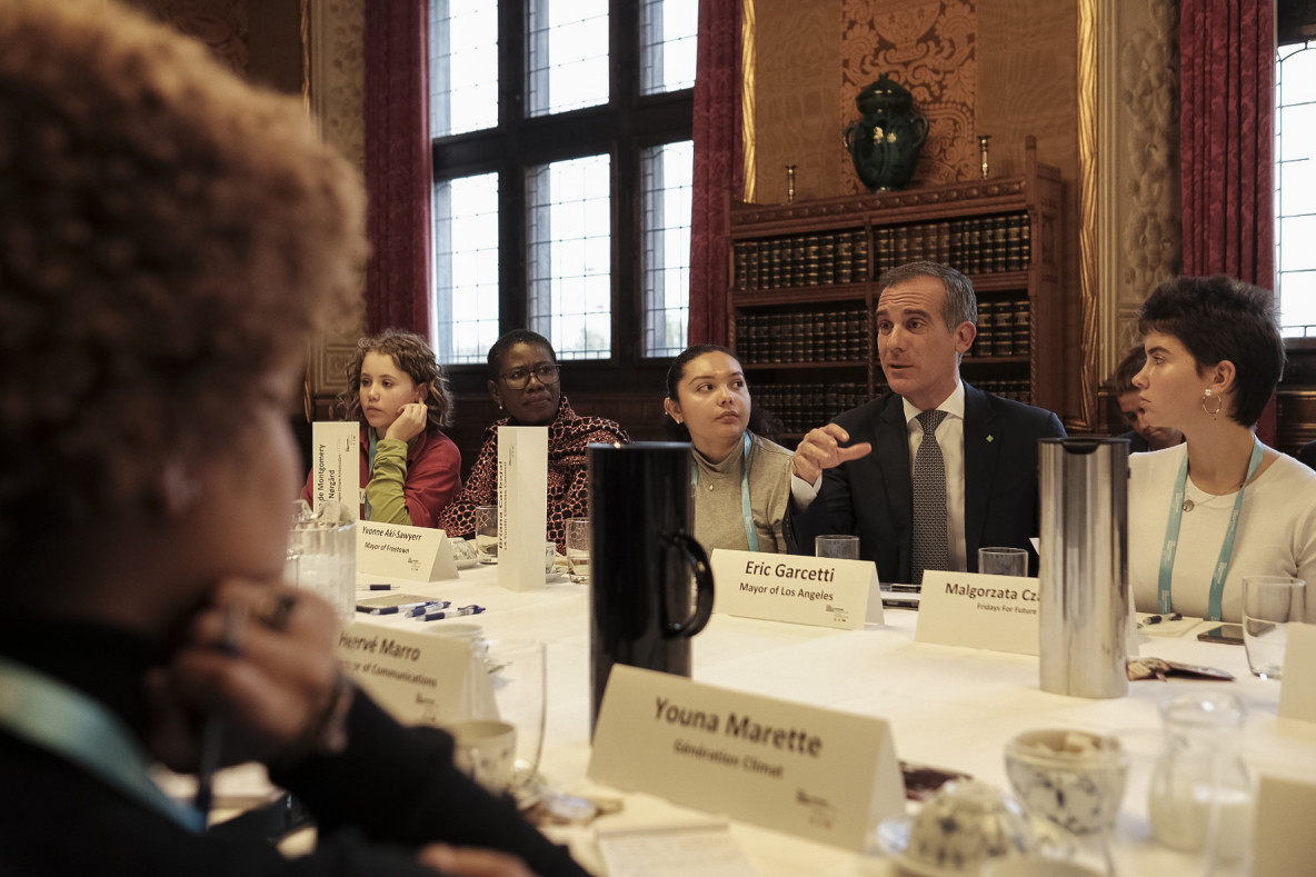 Uniting mayors and youth for sustainable cities globally